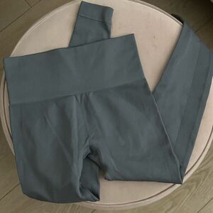 🍍6/$20 SET Active Charcoal Leggings